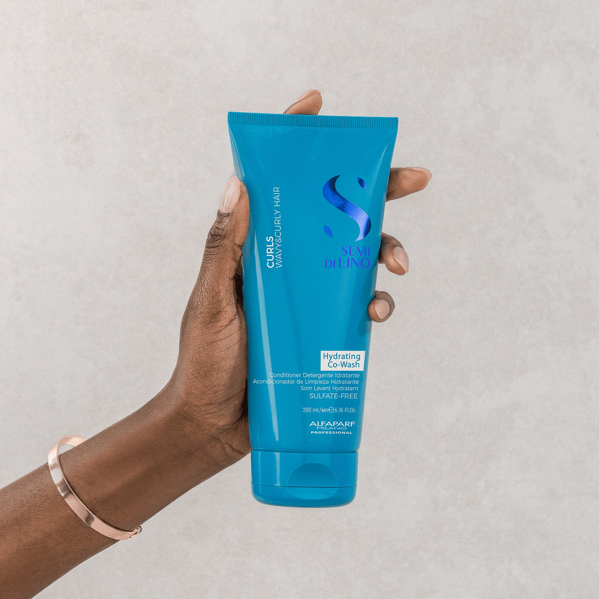 Alfaparf Milano Semi di Lino Curls Hydrating Co-Wash – Crema lavante delicata senza schiuma per onde e ricci 200 ml, immagine ufficiale 3