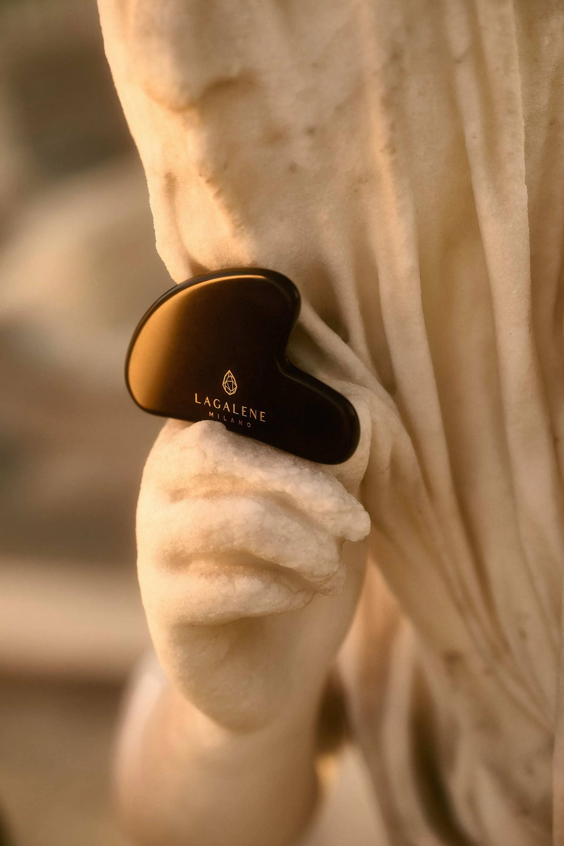 Lagalene Milano Pietra in Ossidiana effetto drenante ed elasticizzante