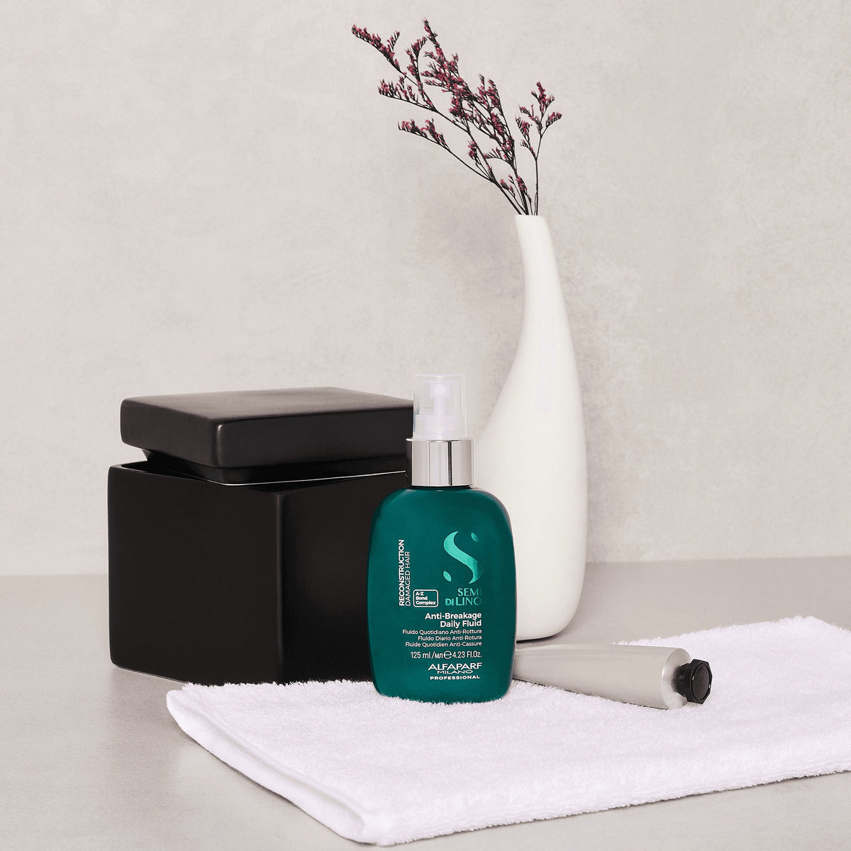 Alfaparf Milano Semi di Lino Reconstruction Anti-Breakage Daily Fluid – Fluido ristrutturante quotidiano anti-rottura per capelli fini danneggiati 125 ml, immagine ufficiale 2