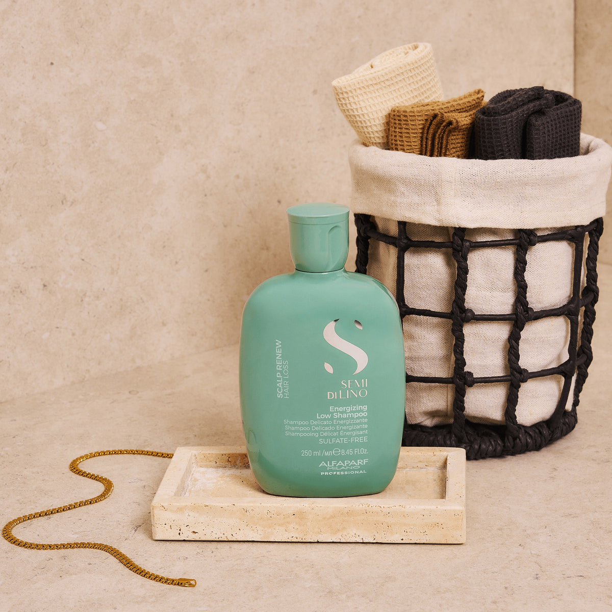 Alfaparf Milano Semi di Lino Scalp Energizing Low Shampoo – Shampoo Energizzante per Capelli Deboli con Tendenza alla Caduta 250 ml, immagine ufficiale 2