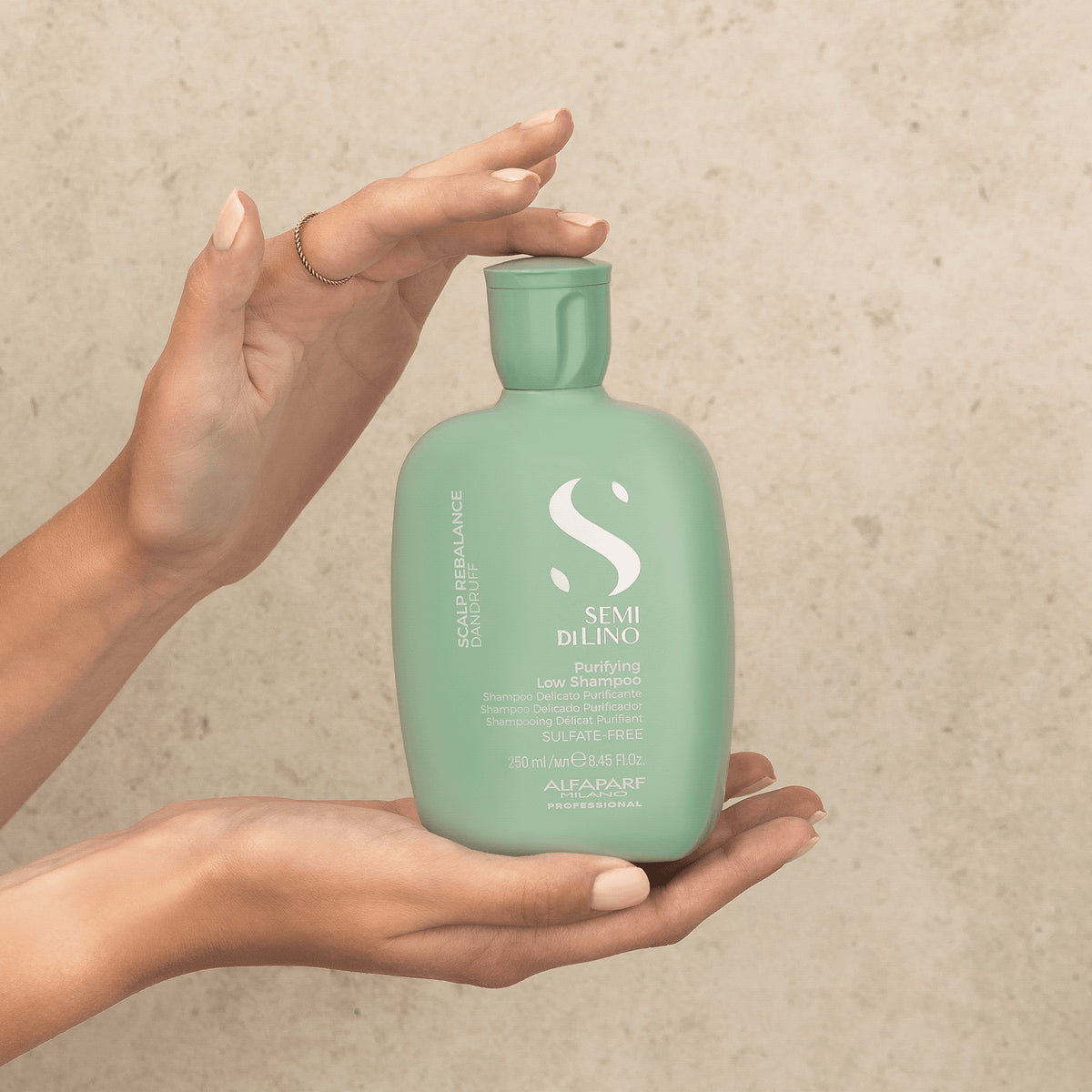 Alfaparf Milano Semi di Lino Scalp Purifying Low Shampoo – Shampoo delicato purificante per cute con problemi di forfora secca o grassa 250 ml, immagine ufficiale 3