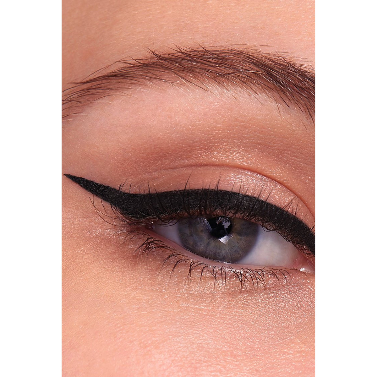 Maybelline Hyper Easy – Eyeliner Liquido in Penna con Punta Flessibile e Impugnatura Esagonale