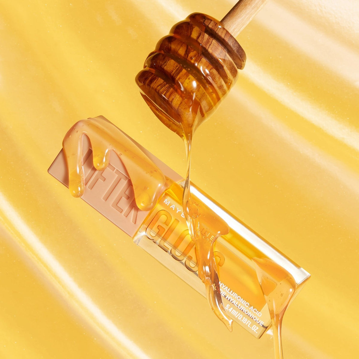 Maybelline Lifter Gloss – Gloss Labbra Idratante con Acido Ialuronico e Applicatore XL